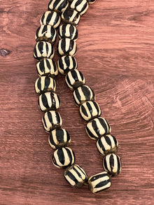 Cameroonian Beads: Garoua