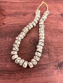 Cameroonian Beads: Bafia