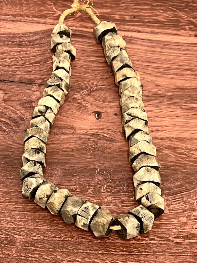 Cameroonian Beads: Tiko