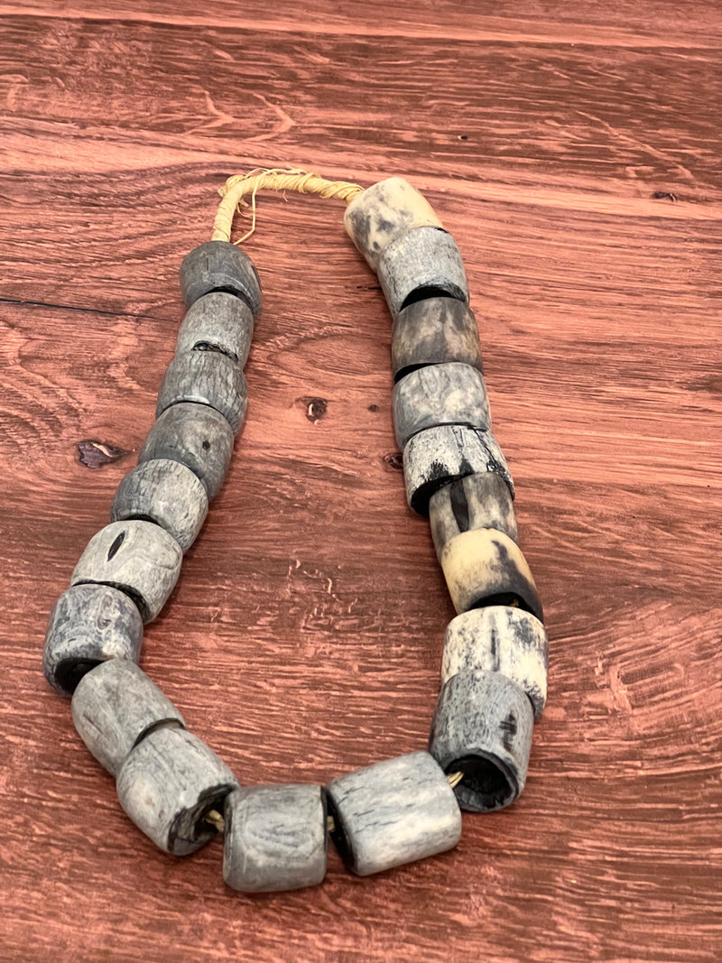 Cameroonian Beads: Foumbot